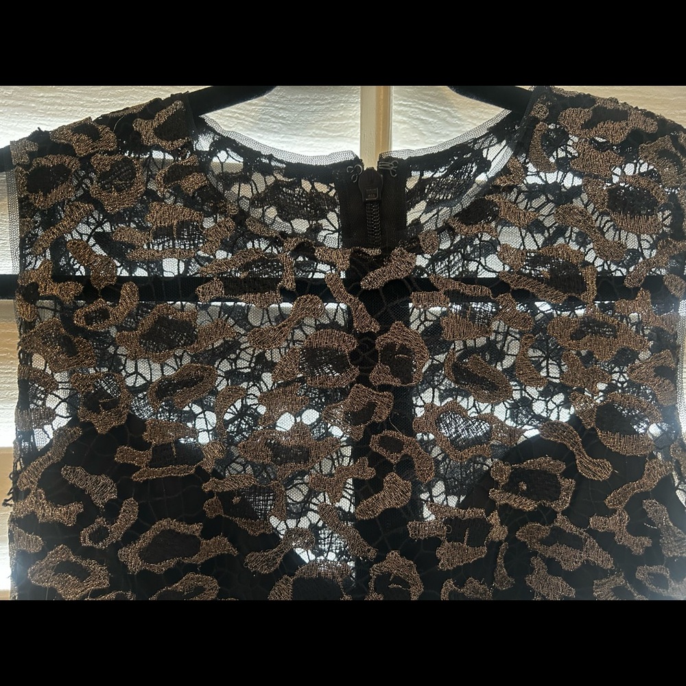 BCBG MaxAzria Women's Riley Woven Metallic Dress Size 4 - Picture 4 of 9